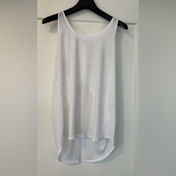 Lululemon - Picture 1 of 3